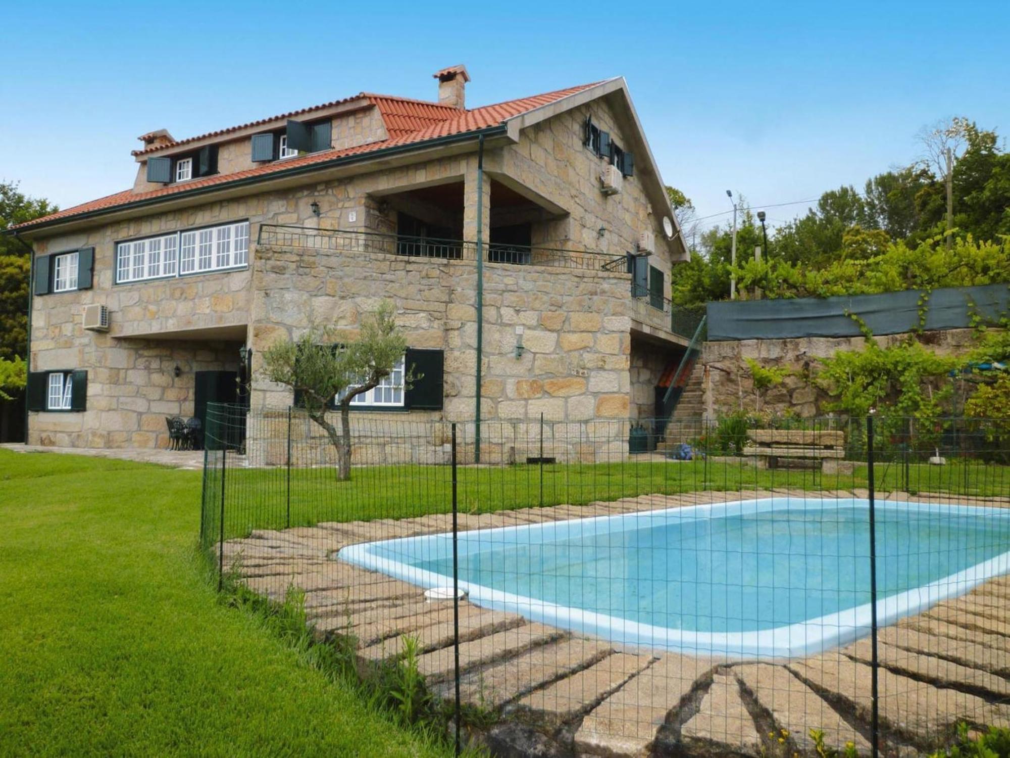 Holiday Home, Luzim Kültér fotó