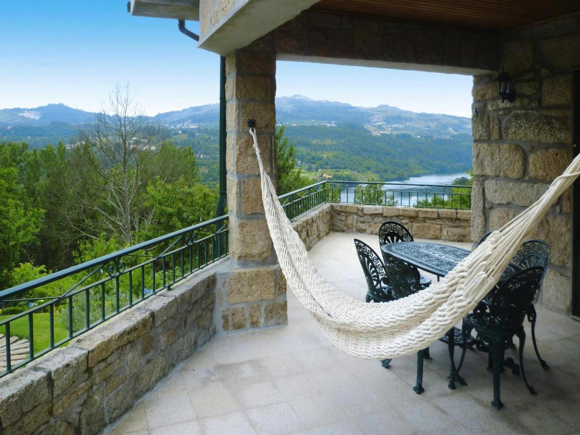 Holiday Home, Luzim Kültér fotó